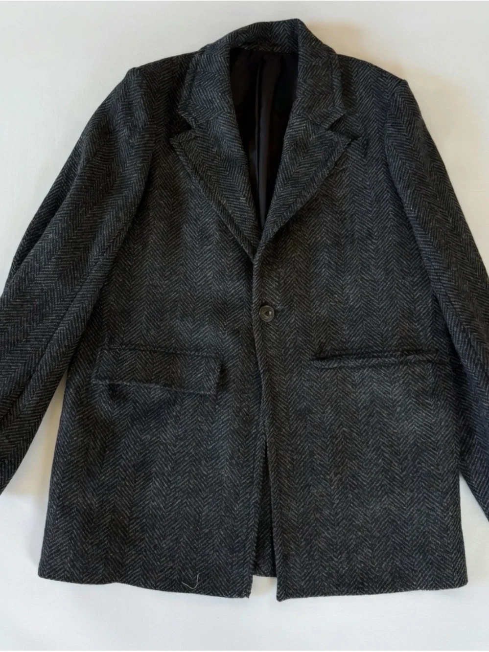Men's Charcoal Herringbone Blazer - Classic Single-Button Jacket